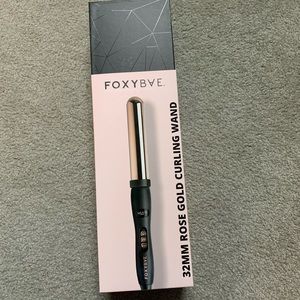 Foxy Bae 32mm rose gold curling wand